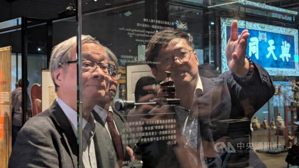 李遠觀賞台灣媽祖信仰文化特展（2）
