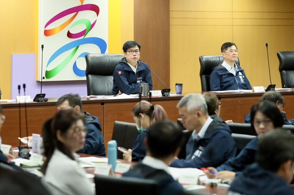 陳其邁主持市政會議