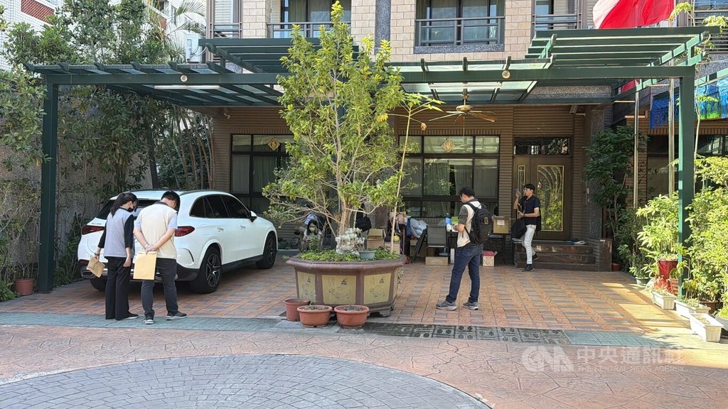 台東農路拓寬涉圖利案　前縣長吳俊立家遭搜索