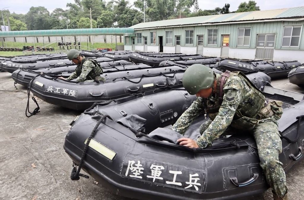 國軍第5作戰區檢整膠舟等關鍵裝備