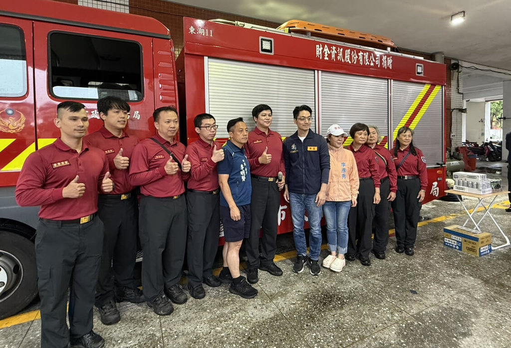 颱風天勘災　蔣萬安關心警消人員