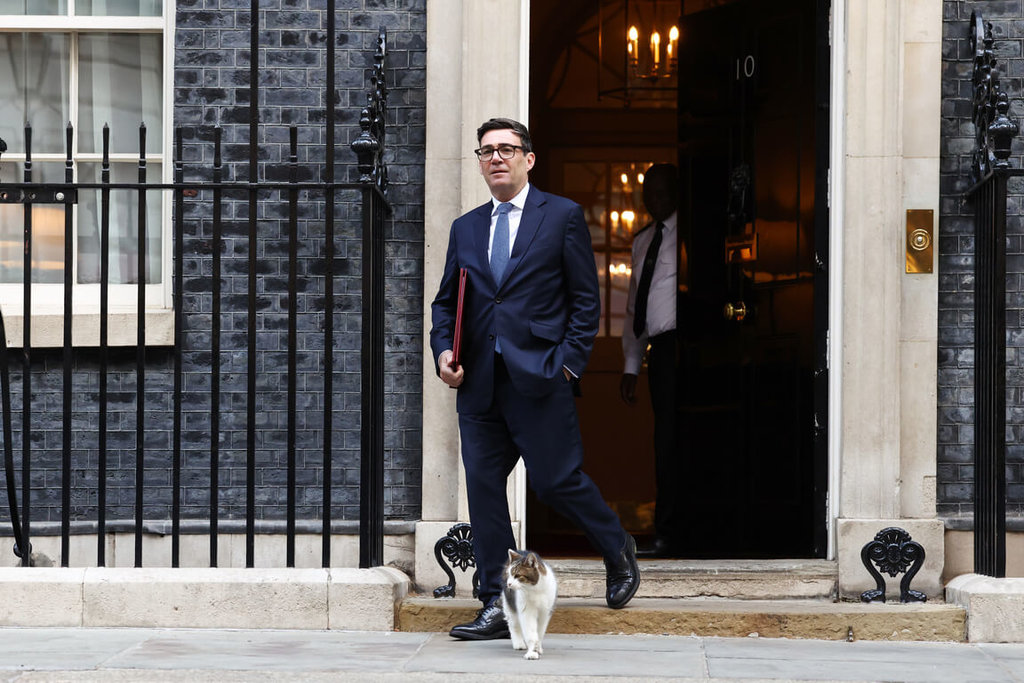 英國首席捕鼠大臣賴瑞貓　歷經7位首相