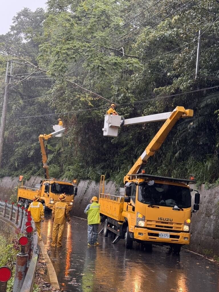 颱風釀新竹逾萬戶停電　台電：已全數復電
