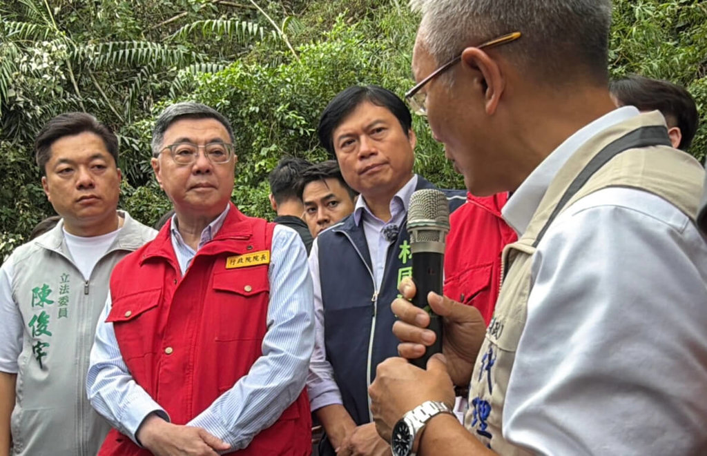 颱風重創黃金茂谷柑　卓榮泰宜蘭勘災