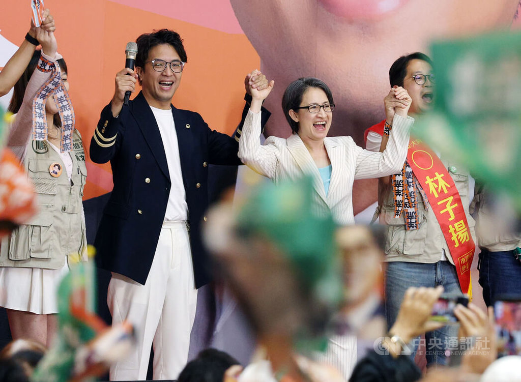 沈伯洋女力後援會成立　蕭美琴站台（2）