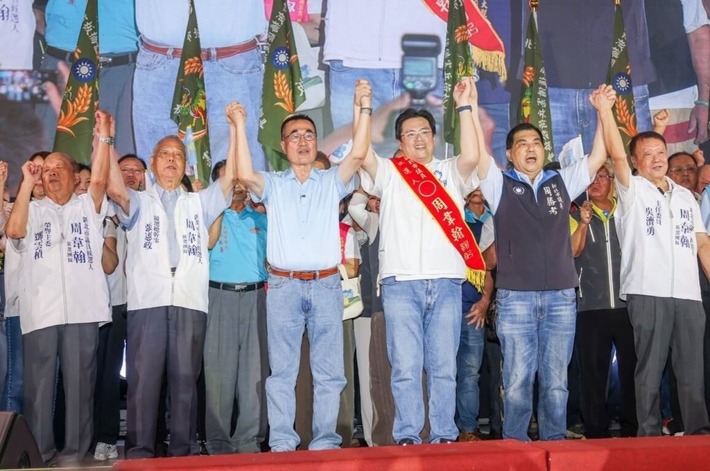 李四川連假行程滿檔　為議員參選人站台