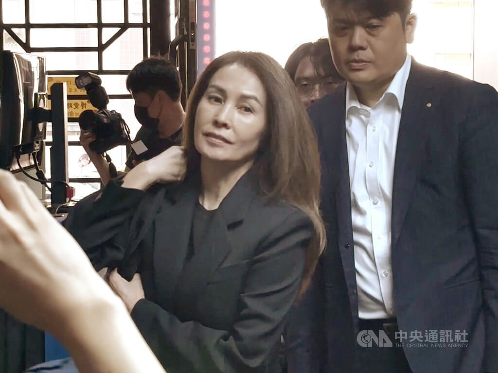 高金素梅涉貪污案首開庭 否認犯罪盼法官還清白 高金素梅涉貪污案首開庭 否認犯罪盼法官還清白