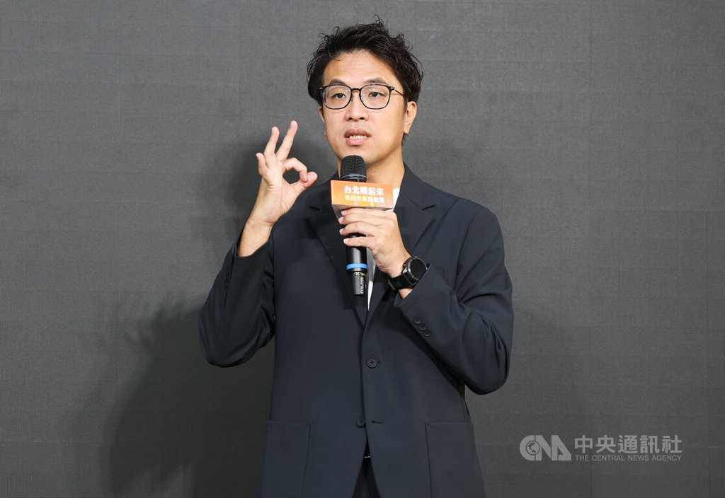 沈伯洋受訪回應時事