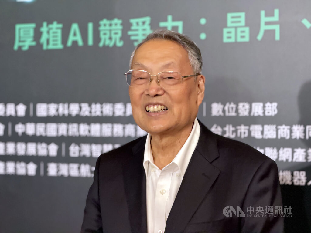 施振榮創立一人公司與AI員工共事