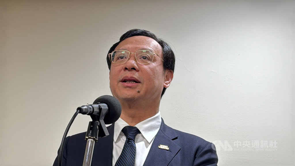 石崇良回應65歲長者有條件免健保