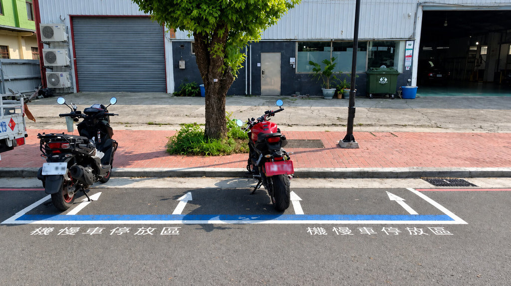 中市將開放大型重機車停放路邊機慢車格