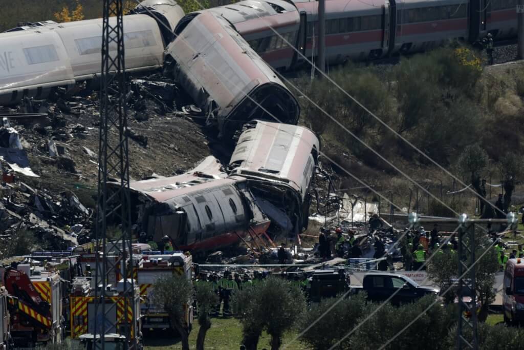 西班牙高鐵追撞事故關鍵錄音 揭前車停駛仍准後車正常行進