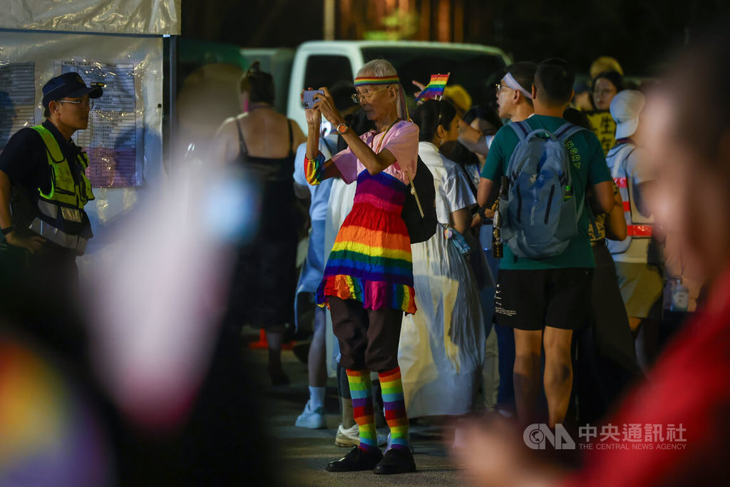 台灣跨性別遊行登場  祁家威現身