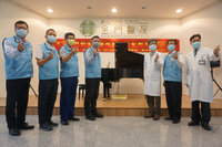 金酒贈金門醫院鋼琴  樂音繚繞撫人心