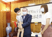 共機頻擾台 軍友社走訪空軍基地打氣賀中秋