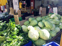 颱風璨樹逼近蔬菜批發價續漲  高麗菜每顆125元