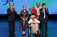 行政院文化獎 楊秀卿唸歌傳藝、劉鳳學舞動人生