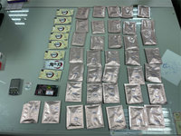 卡拉OK店防疫期違規營業 店內搜出毒品咖啡包