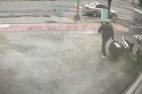 桃園超商搶案車輛遭焚毀  警鎖定嫌疑人追緝