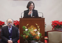 總統讚國際科展表現優異 明年推數位學習精進方案