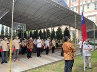 慶賀新年心繫國家  印尼泗水僑界舉行元旦升旗