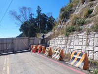 遊客擅闖藤枝施工道路 林務局與警方合作加強巡查