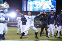 陽耀勳敲生涯首支再見安打 悍將本季首勝開張