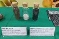 廢保麗龍浮具難處理 台南推回收利用新模式