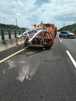 國3通霄段連續追撞事故 2自小客駕駛送醫