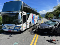 花東海岸公路豐濱段小客車違規超車 造成1死1傷