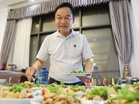 台銀行經理換跑道開飯店 台式肉燥飯爆香越南河靜