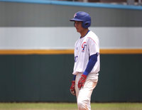 穀保外野邱鑫球探追蹤焦點 快腿被虧應去田徑隊