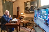 拜登COVID-19篩檢仍為陽性 症狀改善持續隔離