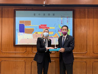 立陶宛訪問團參觀台中港  盼交流合作離岸風電