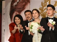 余苑綺曾公開留給兒女的遺書  盼下輩子再當家人