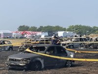雲林農機展停車場火警燒25車 排除人為縱火