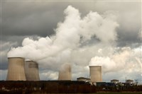 法國核反應爐復工不再缺電 重回電力出口國之列
