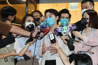 高虹安學歷說惹議  黃珊珊：保持聯繫全力相挺