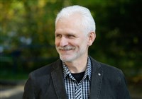對抗強人魯卡申柯 白俄羅斯人權鬥士畢亞利亞茨基獲諾貝爾獎