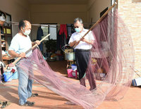 澎湖高手在民間 賴峰偉允保存傳統「躐蝦仔」漁法