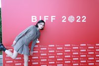 宸頤赴釜山影展交流 談演出是最真實的情緒