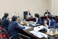 蘇貞昌：12/1調升入境每週20萬人次  續盤整醫療量能