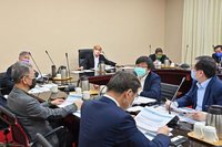 農曆春節將至 蘇貞昌籲旅外民眾返台踴躍施打疫苗