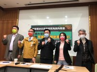 解決大型車視線死角 立委籲導入駕駛輔助系統