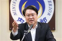林右昌：市長任內未核准四接 公投應由基隆市府准駁