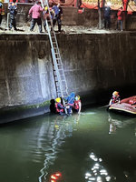 越籍女酒駕肇事出奇招  滑入愛河泡水逃避酒測