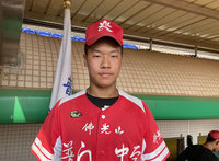 木棒聯賽張育豪攻守俱佳 教頭：善用智慧的捕手