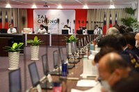 迎經典賽 盧秀燕率局處首長穿球衣為台灣隊加油