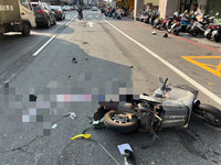 機車與大貨車碰撞 彰化女騎士被輾過當場死亡