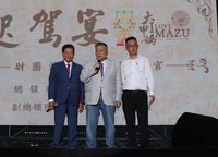 鎮瀾宮千桌起駕宴  顏清標抱病出席向各宮廟致意